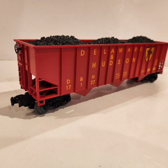 Lionel Delaware & Hudson Standard O Gauge Three-Bay Hopper Model 6-17127 - Picture 2 of 8